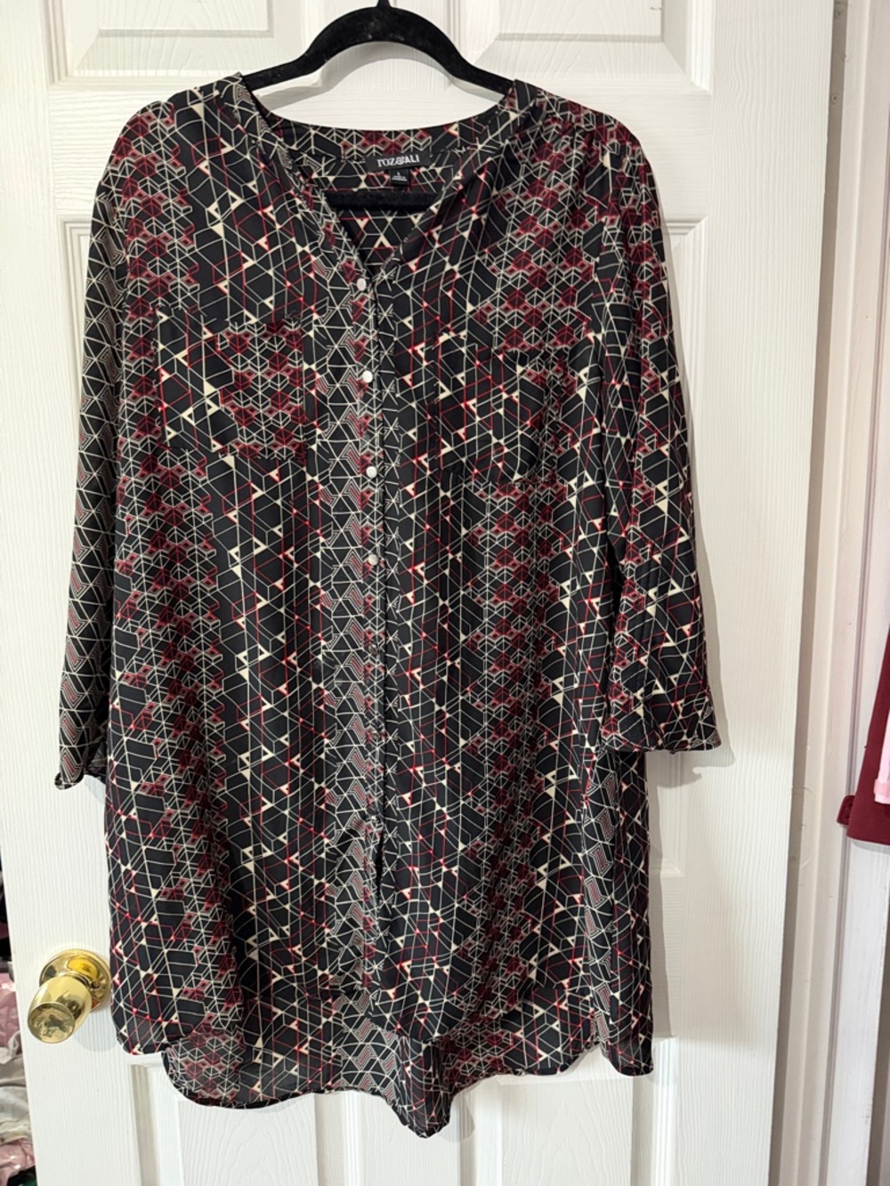 Roz & Ali Black Geometric Long-Sleeve Tunic with Red and Cream Details